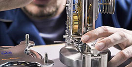 大连万国维修精密修护仪器